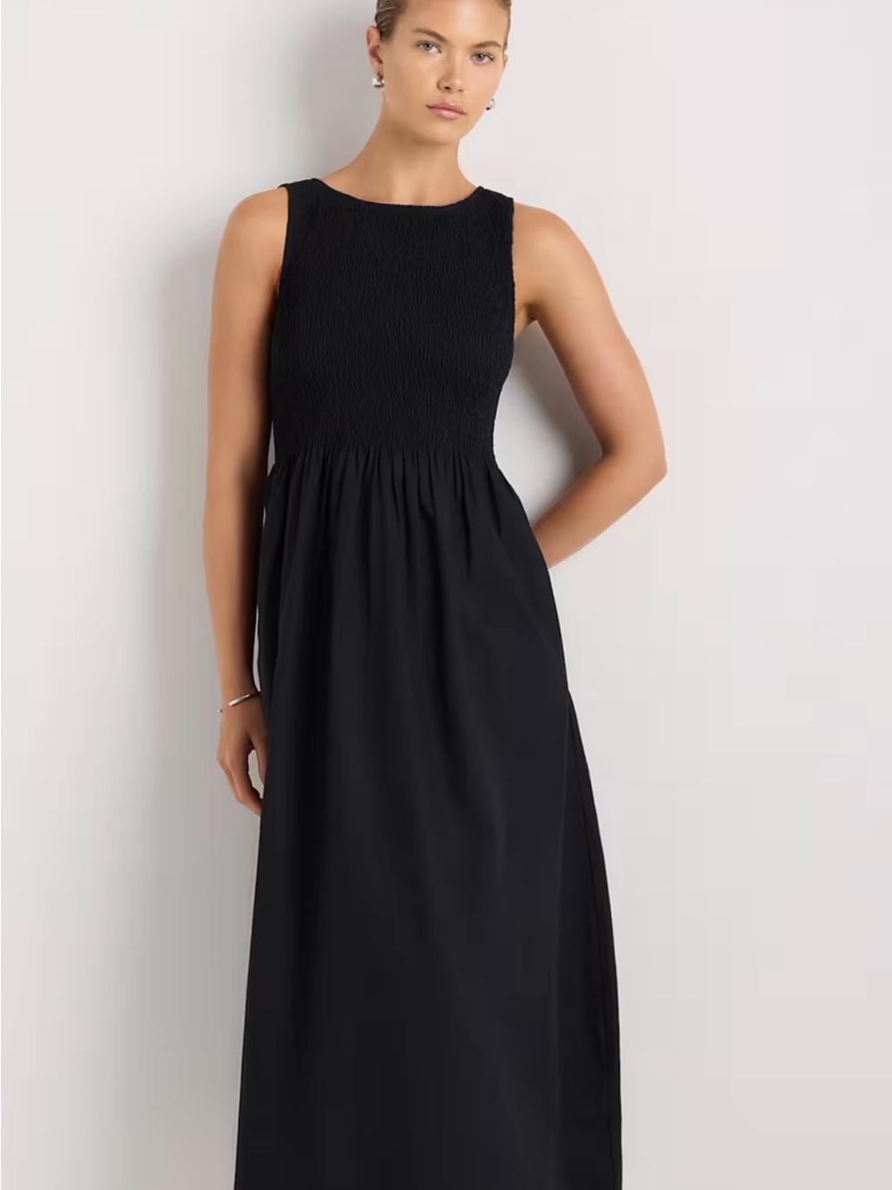 Classic Black Sleeveless Maxi Dress